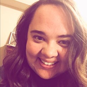 Meet your Posher, Liz